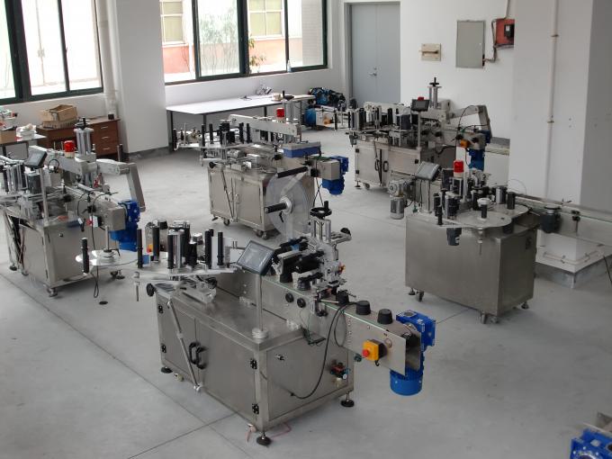 Botol segi empat sama mesin pelabelan mendatar sisi biasa atau tidak teratur