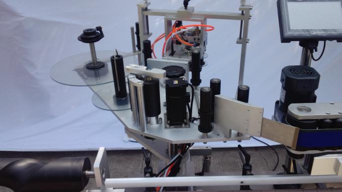 Mesin pelabelan plastik untuk dua sisi atau satu sisi 220V 1.5HP 50 / 60HZ